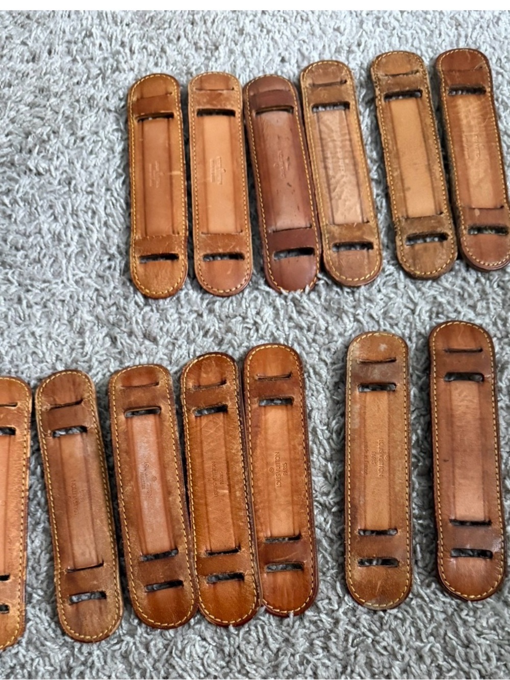 Louis Vuitton  Strap pad  A34